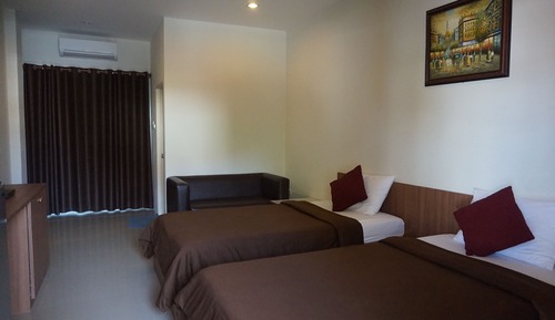 Standard Twin Room