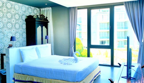Deluxe Suite, Multiple Beds, Sea View
