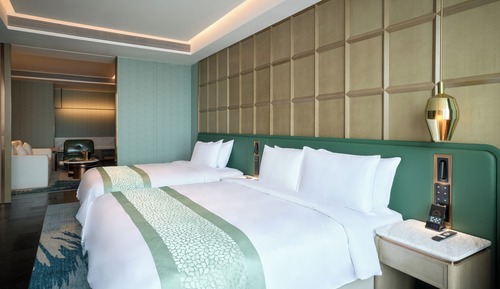 Suite, Non Smoking, City View