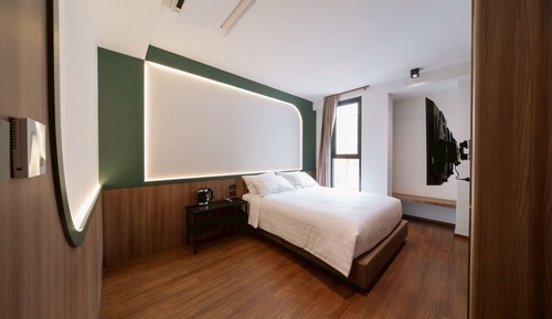 Deluxe Double Room, 1 Queen Bed, Non Smoking, City View