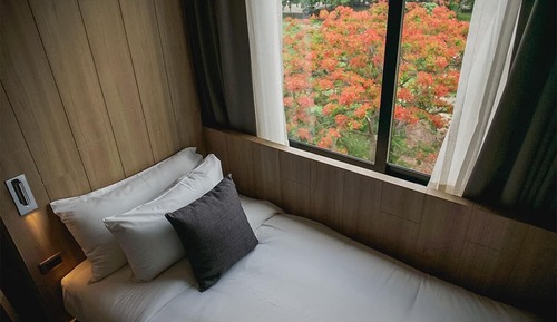 Comfort Suite, Balcony, Lake View