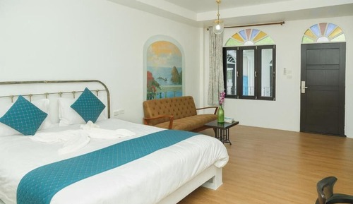 Superior Double Room, Pool View