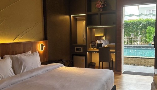 Deluxe Single Room