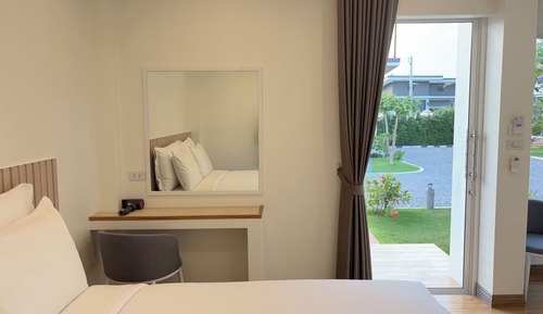 Superior Room, 1 King Bed