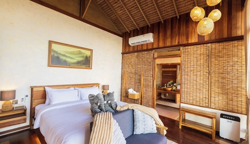 Deluxe Villa, Balcony, Hill View