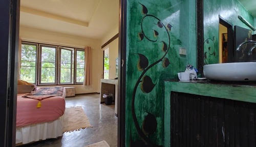 Superior Room, Balcony, Garden View