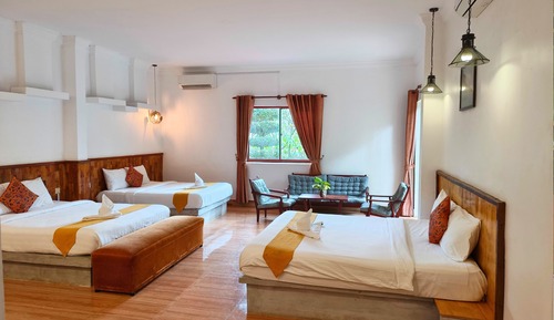 Deluxe Triple Room