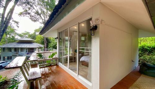 Classic House, 1 King Bed, Private Bathroom, Garden View