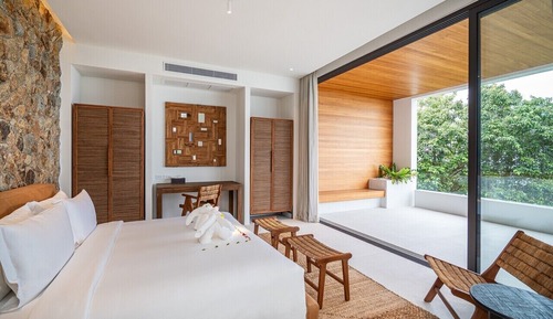 Four-Bedroom Presidential Oceanfront Pool Villa