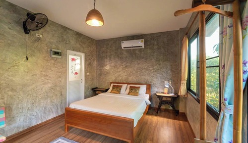 Suite, Garden View