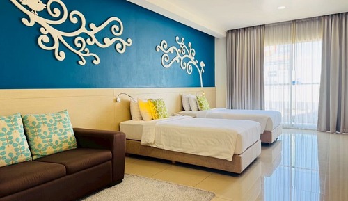 Premier Twin Room with Balcony
