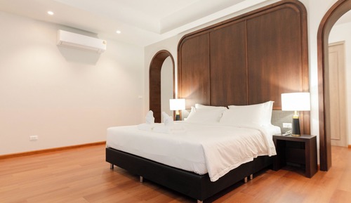 Sann Suite Room