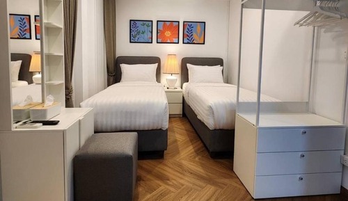 Deluxe Twin Room