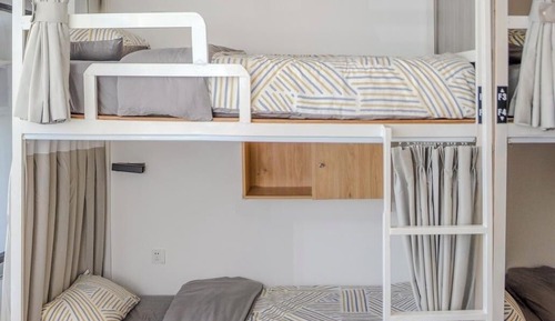 Standard Shared Dormitory, Women only