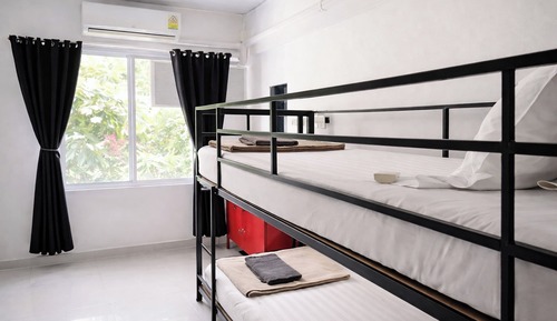 Economy Room
