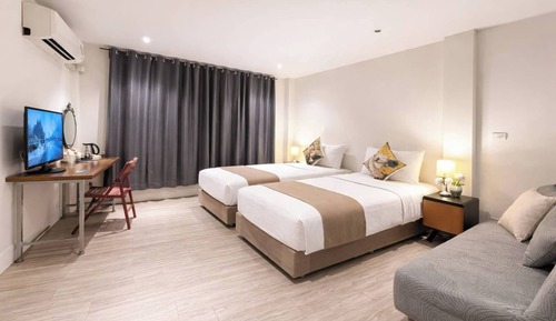 Deluxe Twin Room