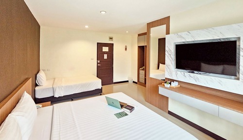 Superior Triple Room