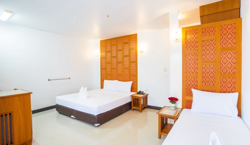 Deluxe Triple Room