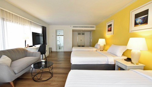 Junior Suite, City View