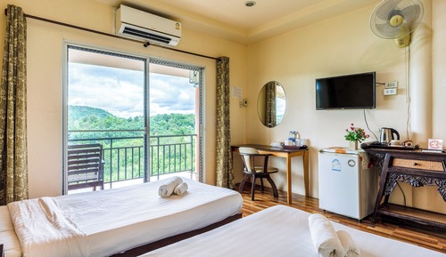 Standard Twin Room