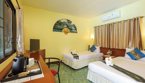 Deluxe Double or Twin Room, Garden View