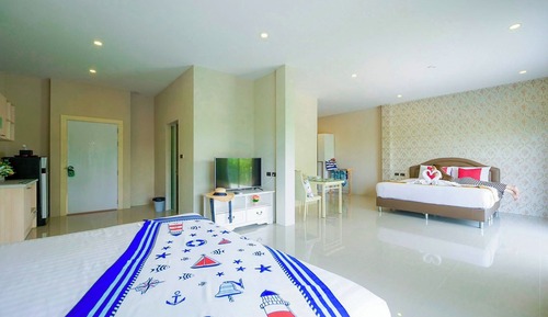 Family Double Room, Pool View
