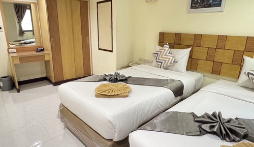 Standard Twin Room