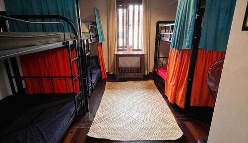 Comfort Shared Dormitory, Women only