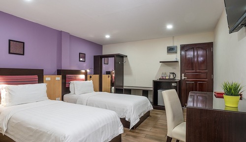 Deluxe Twin Room