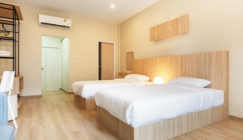 Standard Twin Room