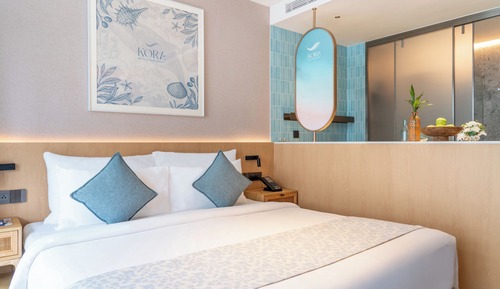 Premier Double or Twin Room, Balcony, Pool View