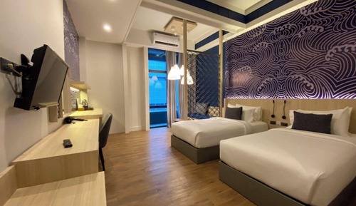 Superior Room Twin Bed (2rd Floor)
