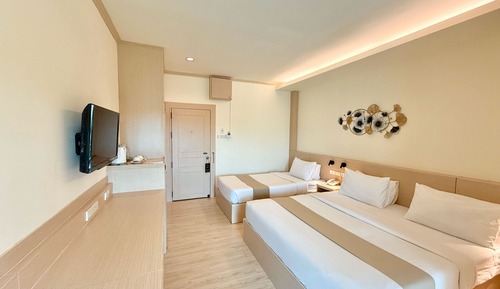 Deluxe Twin Room, City View