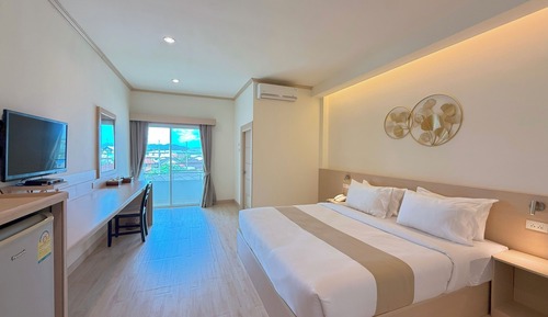 Deluxe Double Room, City View