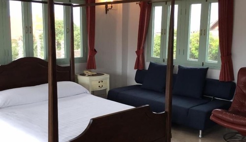 Signature Top-Floor Mountain View Balcony Room