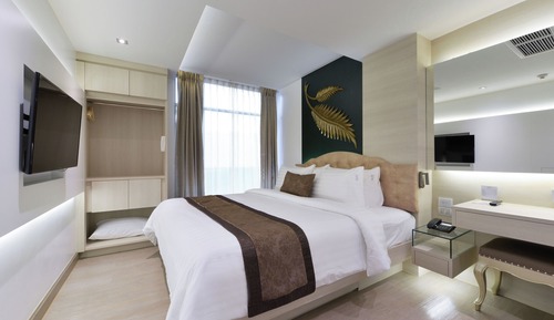 Premier Room, 1 Queen Bed