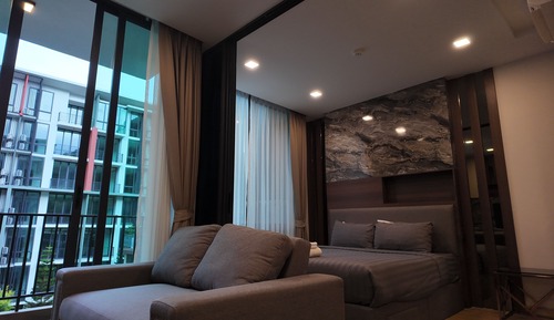 Luxury Condo, 1 King Bed, Balcony, Pool View
