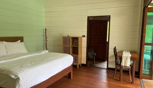 Seaview Double Bed