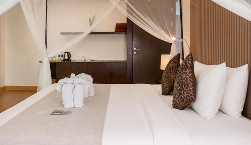 Private Onsen Sanctuary with Foot Massage