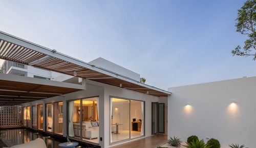 Beachfront Pool Villa