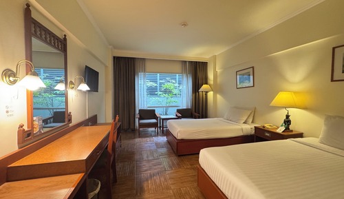 Classic Room (Limited View)