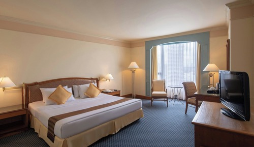 Deluxe Room, 1 King Bed, River View