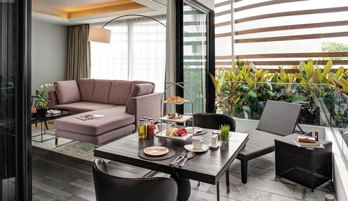 Manor Suite