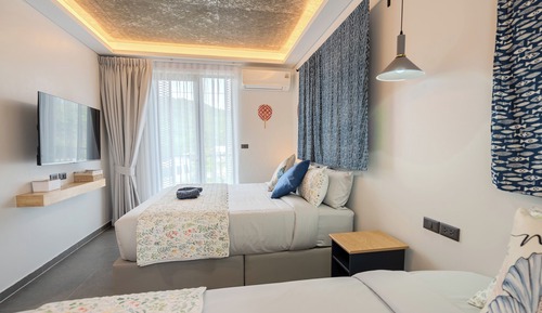 Family Triple Room with Kitchenette Street View
