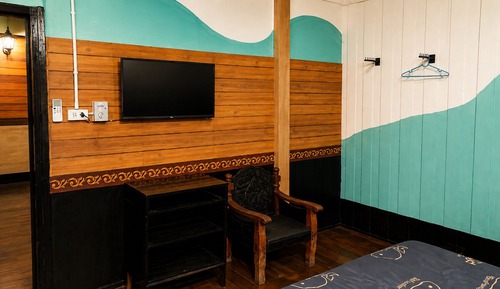 Deluxe Quadruple Room, City View