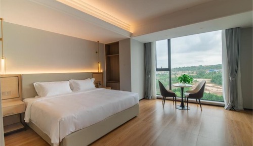 Double Room, Mountain View
