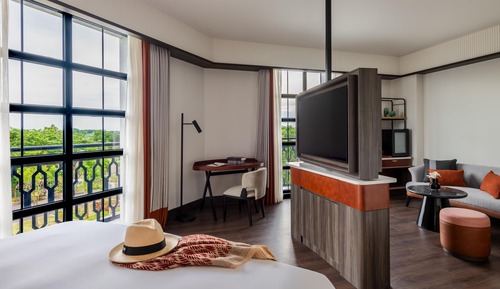 Deluxe Room, Balcony (Grand)