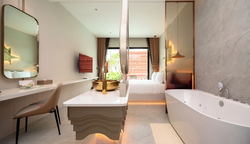 Deluxe Double Room, Pool View, Poolside