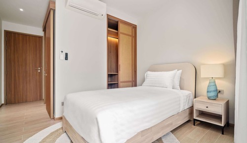 Three-Bedroom 3B Deluxe