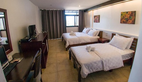 Triple Room